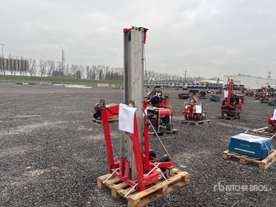 Quantity of Rental Equipment Divers