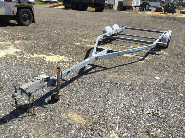 2012 EZ Loader TEZL102B 17-20/22 4000 Boat Trailer