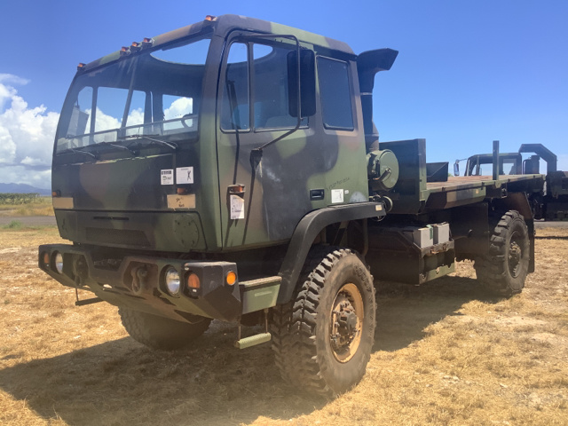 1998 Stewart & Stevenson M1078 LMTV 4x4 Cargo Truck