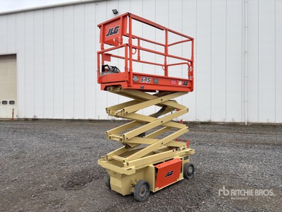 2013 JLG 6RS Electric Scissor Lift