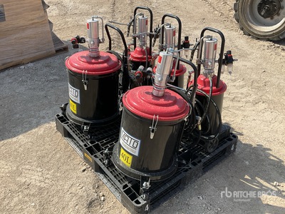 Quantity of (5) Mato 12L & 40L Pneumatic Grease Pump (Unused)