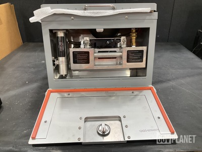 (4) 2IS 9230A5000-1 Manual Flushing Self Contained Toilet Assemblies