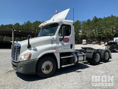 2019 Freightliner Cascadia 125 6x4 T/A Day Cab Truck Tractor
