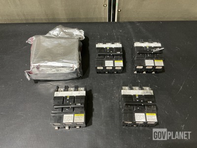 (5) Square D QOB3150VH Circuit Breakers