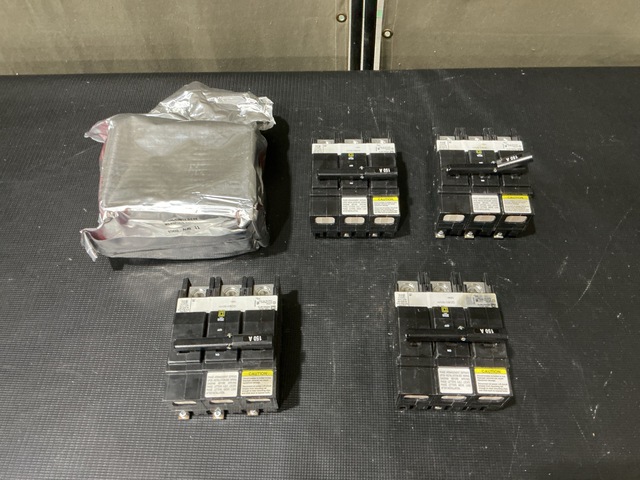 (5) Square D QOB3150VH Circuit Breakers (5) Square D QOB3150VH Circuit Breakers