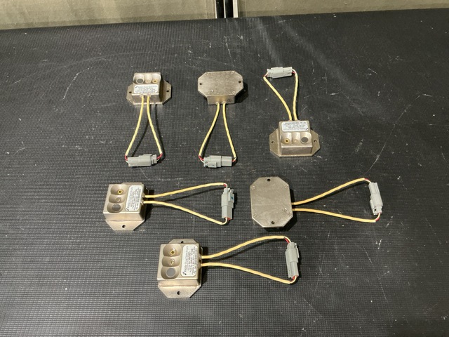 (6) Kidde Dual Spectrum 421696 Alarm Controls