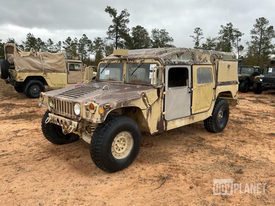 2006 AM General M1097R1 HMMWV 4 Door Hard Top w/Helmet Top