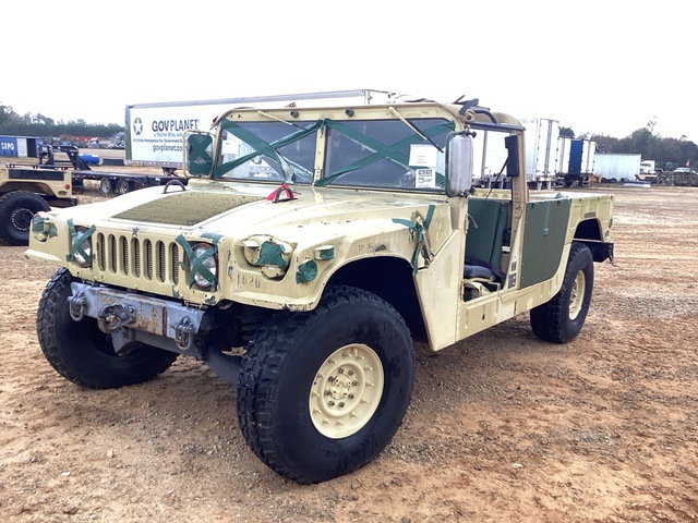 AM General M1097R1 HMMWV 2 Door Soft Top w/Truck Body AM General M1097R1 HMMWV 2 Door Soft Top w/Truck Body
