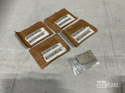 (5) Goodrich 805833-1 Strut Stop Plates