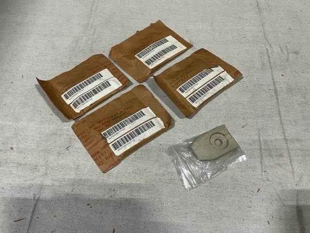 (5) Goodrich 805833-1 Strut Stop Plates