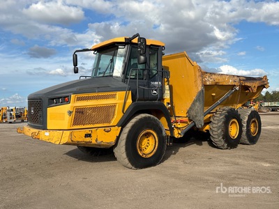 2018 John Deere 260E شاحنة قلابة مفصلية