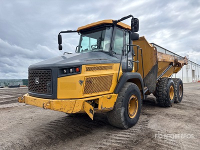 2018 John Deere 260E Knickgelenkter Muldenkipper