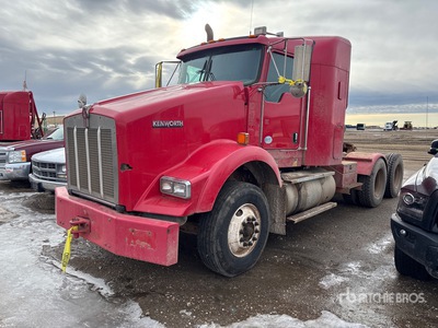 2014 Kenworth T800 6x4 Cabeza Tractora Cabina Dormitorio (Inoperable)