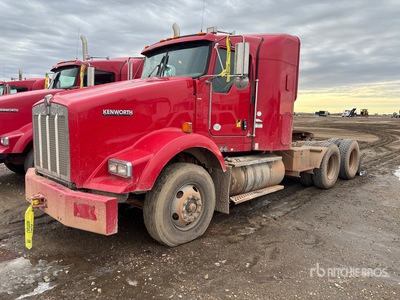2015 Kenworth T800 6x4 Cabeza Tractora Cabina Dormitorio (Inoperable)