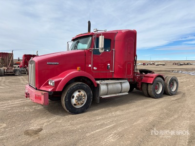 2012 Kenworth T800 6x4 تراكتور شاحنة كابينة النوم (ثنائية المحور)