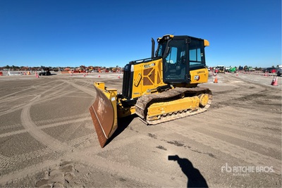 2022 Cat D3 ブルドーザー