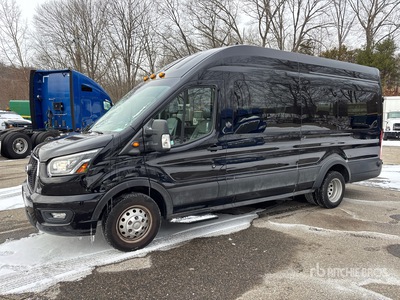 2023 Ford Transit Connect XLT 14 Passenger Van