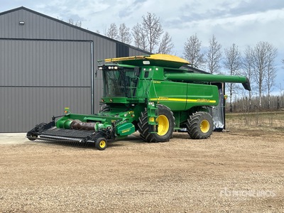 2006 John Deere 9760 STS Combine Harvester