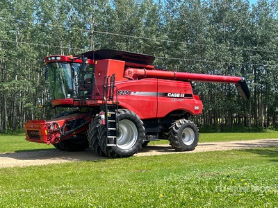 2013 Case IH 8230 Combine Harvester