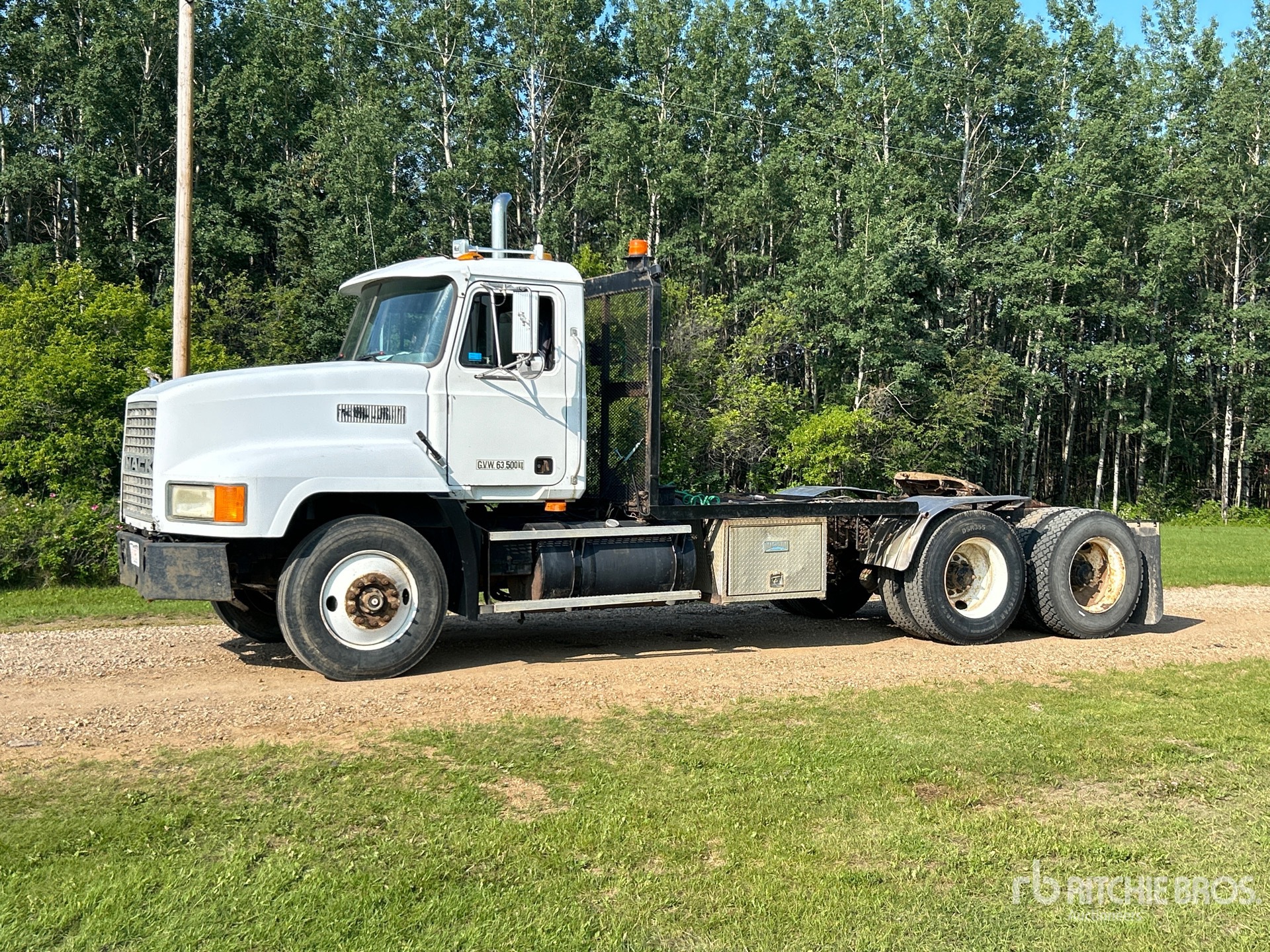 1999 Mack CH613 6x4 T/A Day Cab Truck Tractor