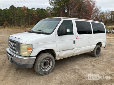 2008 Ford E350 11 Personentransport-Kombi