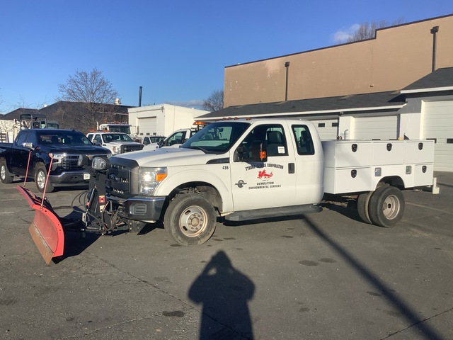2016 Ford F-350 4x4 Extended Cab Utility Truck W/ Snow Plow