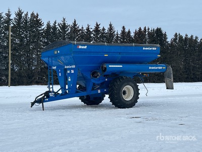 2014 Brandt 1020 bu S/A Grain Cart