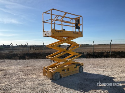 2002 Haulotte COMPACT8 Electric Ascenseur à ciseaux