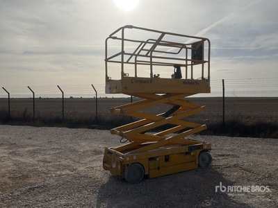 2003 Haulotte COMPACT8 Electric Scissor Lift