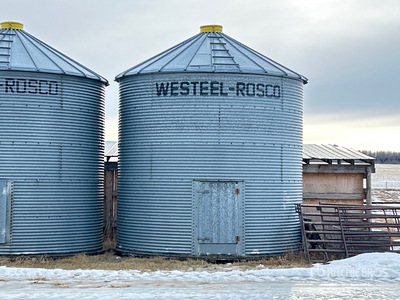 Westeel +/- 1650 bu 5 Ring Grain Bin