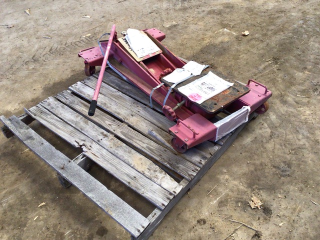 Walker 884 Hydraulic Dolly Type Jack