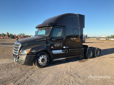 2019 Freightliner Cascadia 126 6x4 T/A Sleeper Truck Tractor