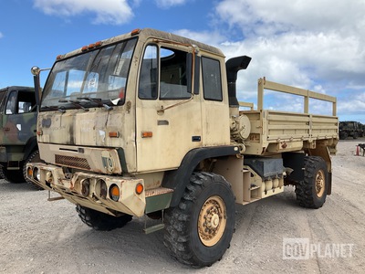 2004 Stewart & Stevenson M1078A1 LMTV 4x4 Cargo Truck