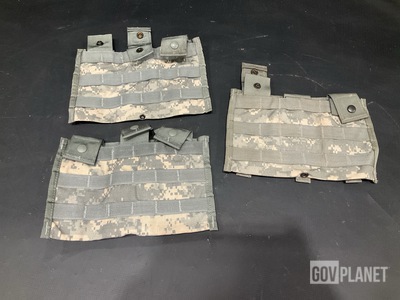(233) M4 Three Mag Pouches