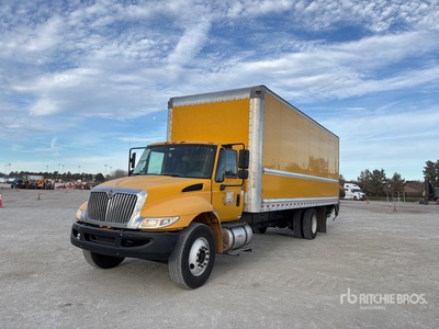 2019 International 4300 4x2 Van Truck
