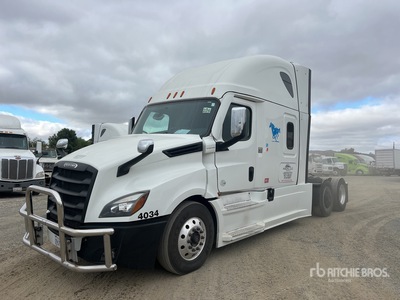 2022 Freightliner Cascadia 126 6x4 T/A Sleeper Truck Tractor