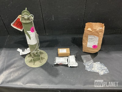 (2) Jacks, (207) Machine Plugs, (80) Retaining Rings & Assorted Items