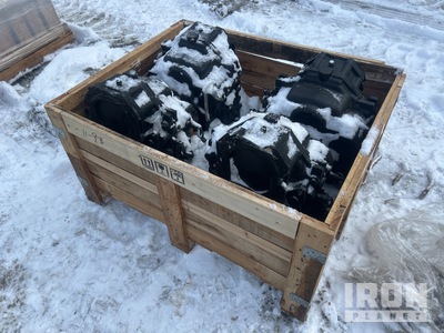 Quantity of (4) Carraro CA395142S Transmisión