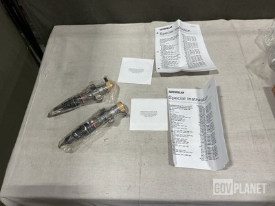 (2) Cat 238-8091 Fuel Injector Assemblies