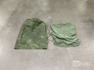 (133) Barracks Bags & (566) Clothing Bags