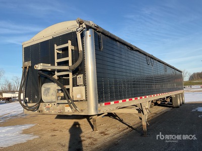 2015 Wilson DWG-550WB 48 ft Tri/A Walking floor Grain Trailer