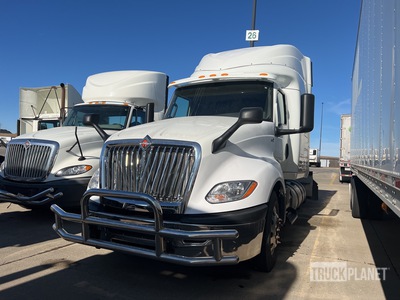 2018 International LT625 6x4 T/A Sleeper Truck Tractor