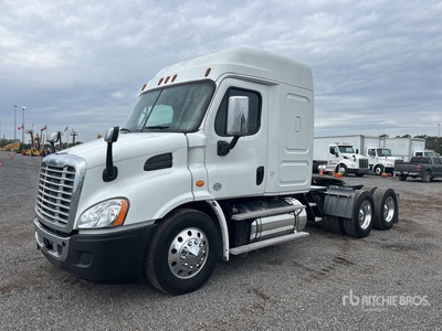 2016 Freightliner Cascadia 113 6x4 T/A Sleeper Truck Tractor
