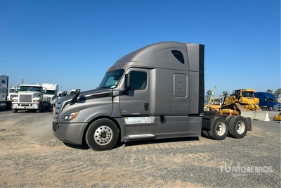 2019 Freightliner Cascadia 126 6x4 T/A Sleeper Truck Tractor