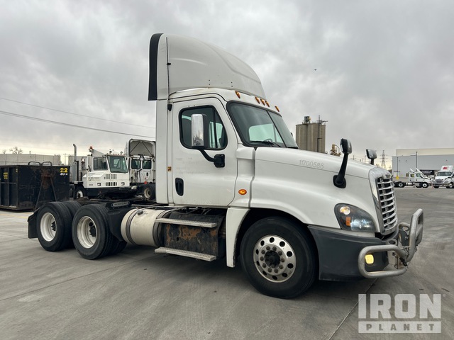 CAMIóN 2017 FREIGHTLINER