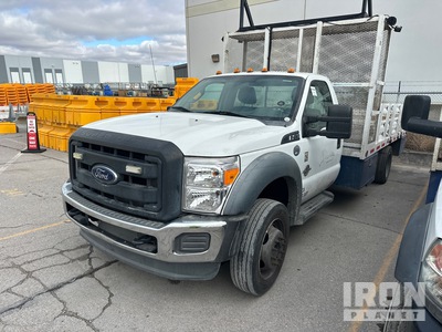 2015 Ford F-450 4x2 Flatbed Truck