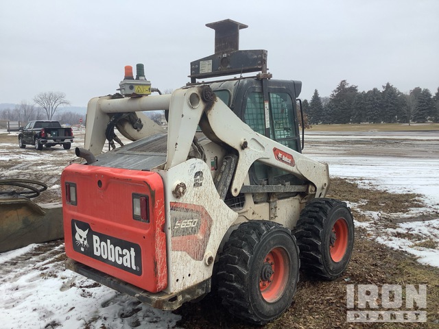 MINI CARGADOR SOBRE RUEDAS 2024 BOBCAT LOADER
