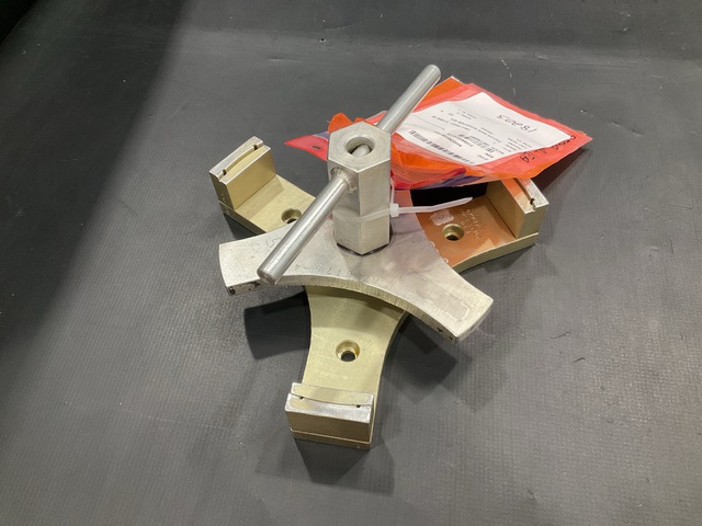 Allison 6796178 Main Reduction Gear Bearing Outer Race Puller