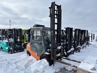 2005 Toyota 7FDU25 3300 lb Pneumatic Tire Forklift (Inoperable)