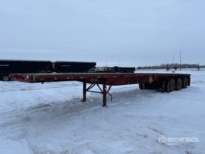 2001 Load King 48 ft Tri/A Flatbed Trailer